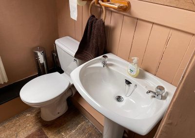 House bathroom, Holly Cottage Boggle Hole